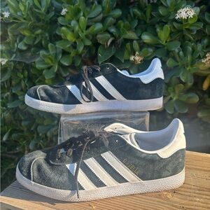 Adidas Gazelle Black Suede White Stripe Sneakers Men’s Size 7 Classic